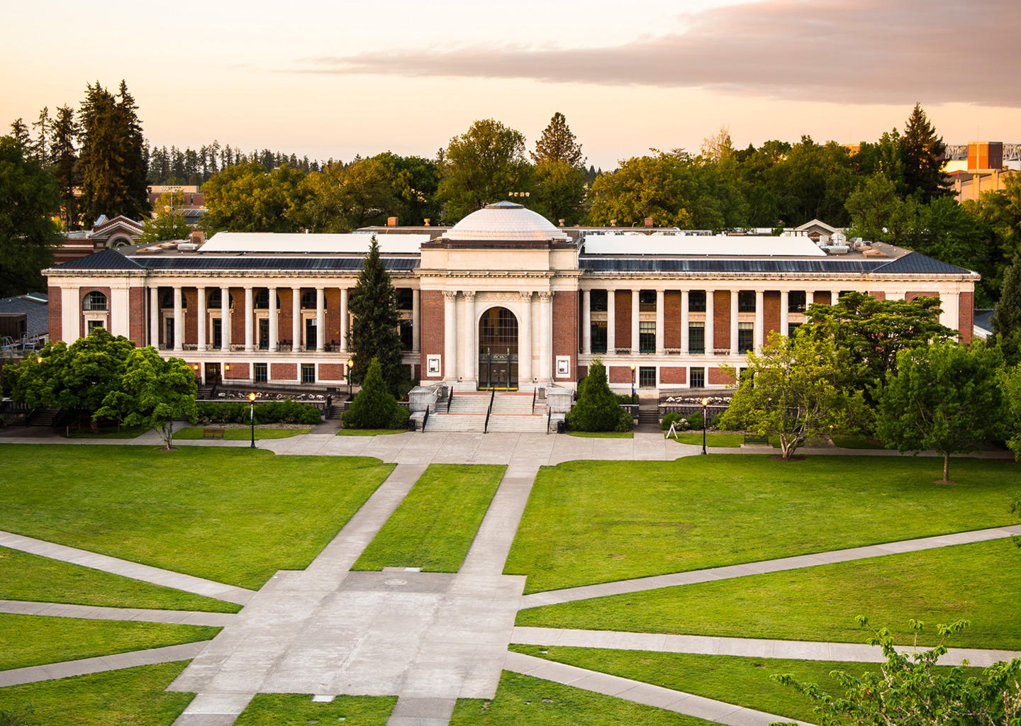 Oregon State University: Fees, Reviews, Rankings, Courses & Contact info